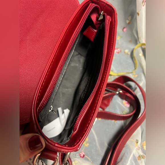 David Jones Red Shoulder Bag/Crossbody NWT - Picture 7 of 11